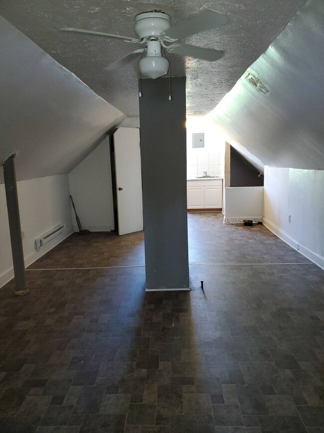 Building Photo - 3277 E 146th St