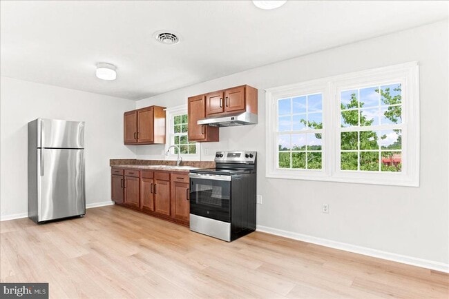 Building Photo - 102 Linwood Ct