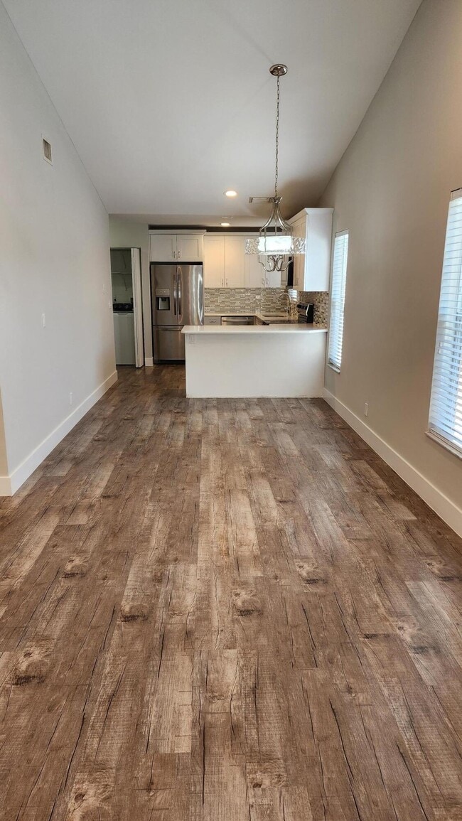 Building Photo - 8783 SE Hobe Ridge Ave