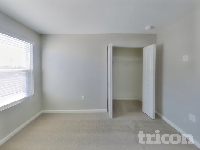 Building Photo - 1916 Constitutional Republic Pl