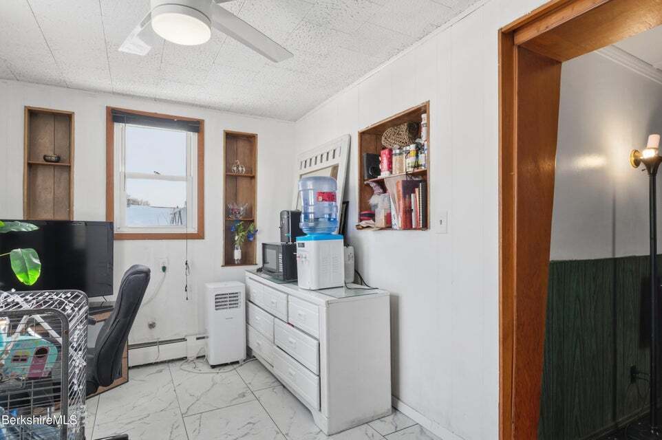 Building Photo - 9 Lincoln St