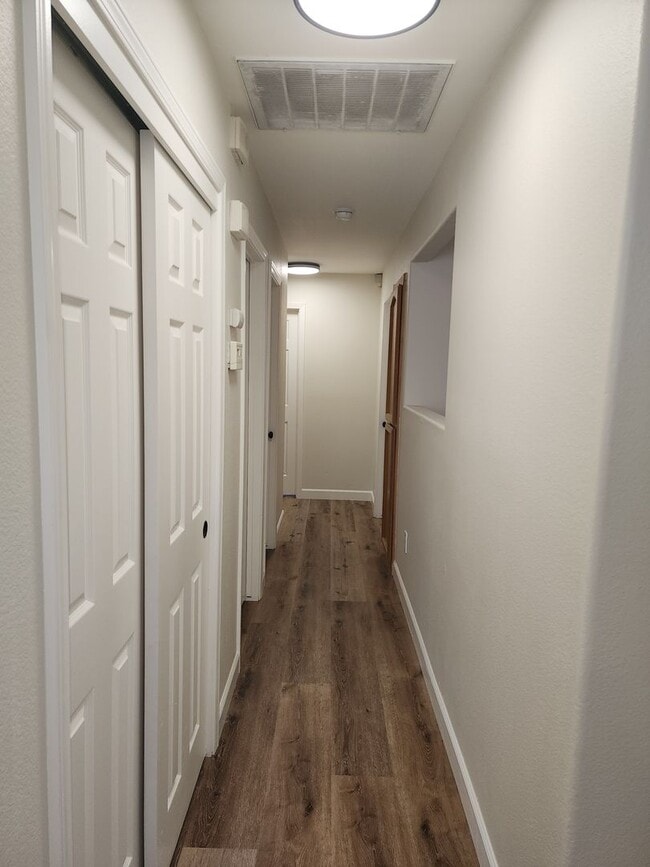Building Photo - Salida 3 bedroom 2 bathroom