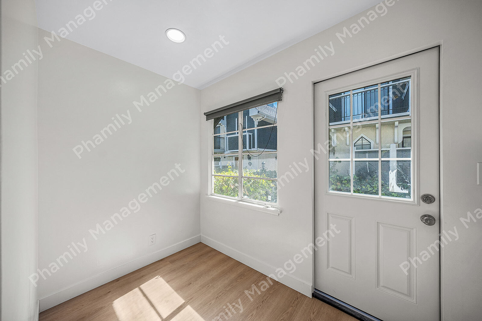 Building Photo - 426 S Los Robles Ave