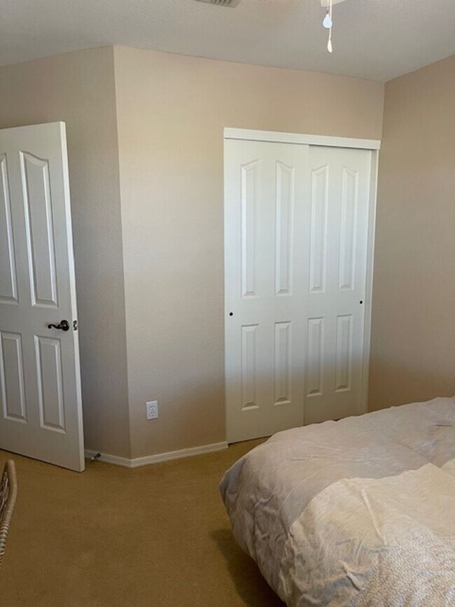 Building Photo - AVAILABLE NOW!  Beautiful 3BD/3BA North West HOME Resort-Style Living Across from Omni Tucson Nat...