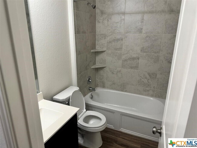 Building Photo - 108 Guardian Angel Ct