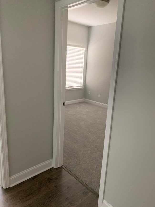 Building Photo - 117 Brasher Dr