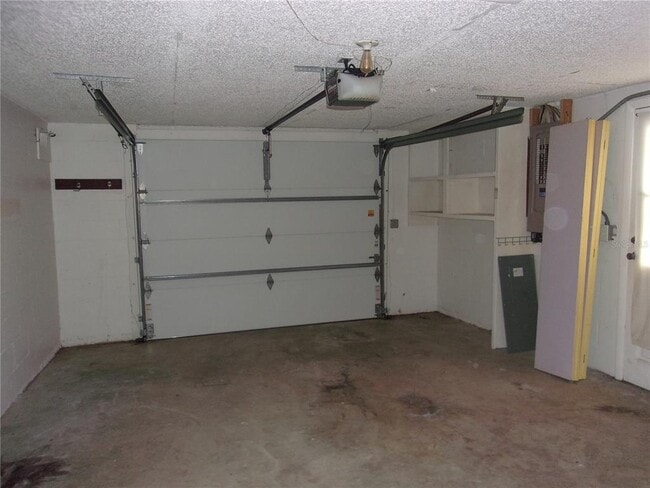 Building Photo - 8529 Bella Via