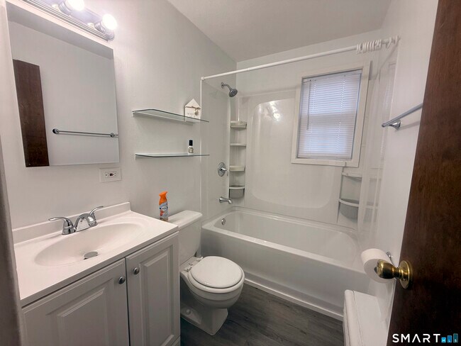 Building Photo - 23 Revere Dr