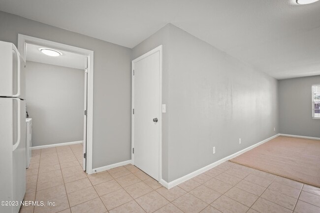 Building Photo - 736 Foxbriar Cove