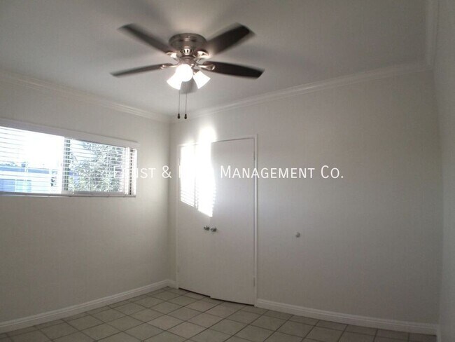 Building Photo - 6524 Orange Ave