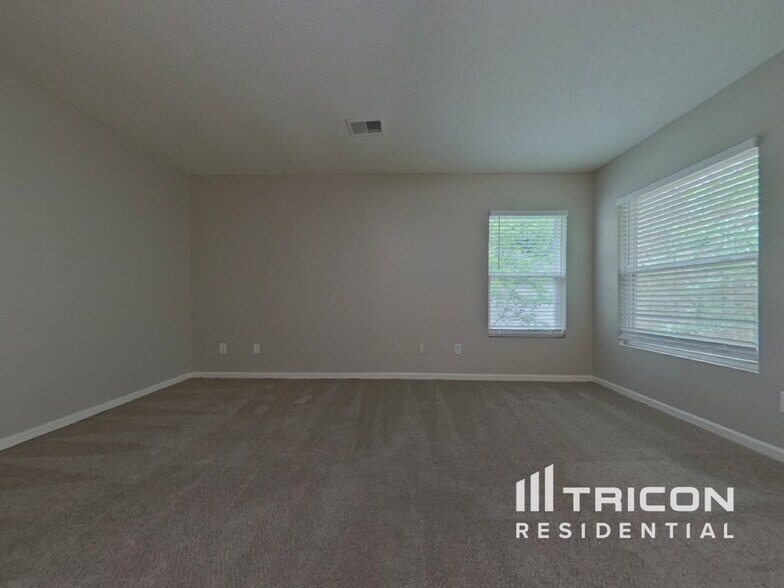Building Photo - 244 Wild Olive Dr