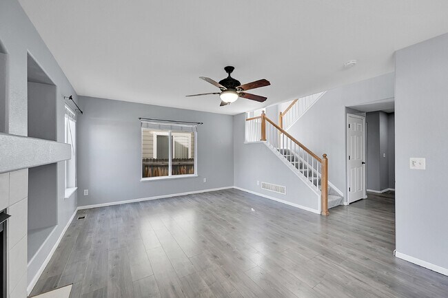 Building Photo - $2,540.95, 4 bed, 3.5 bath Home in Co Springs with Fenced in Yard and Finished Basement!