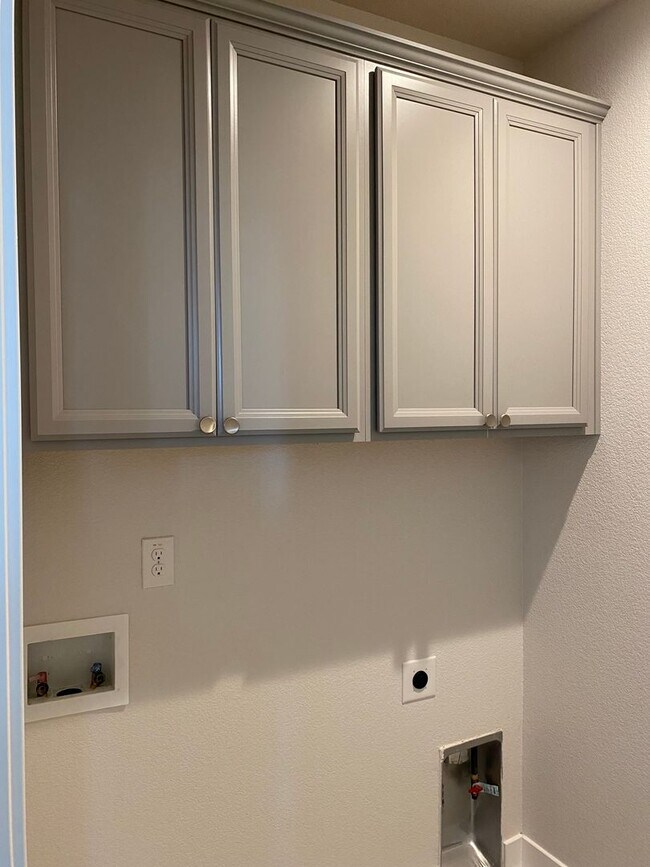 Building Photo - Coming soon  - Beautiful and NEW 4 bed / 3 Bath