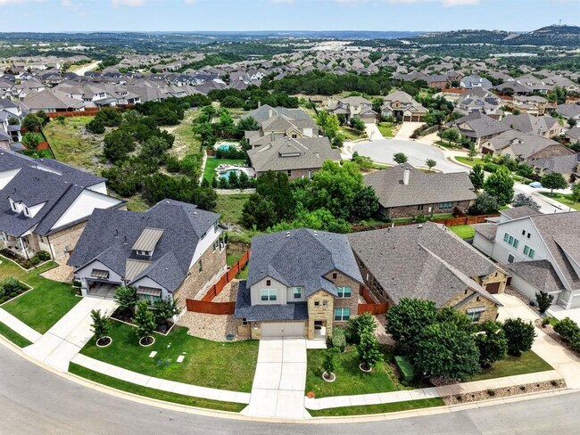 Building Photo - 6312 Empresa Dr