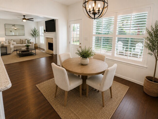 Building Photo - 2123 Shadow Park Dr