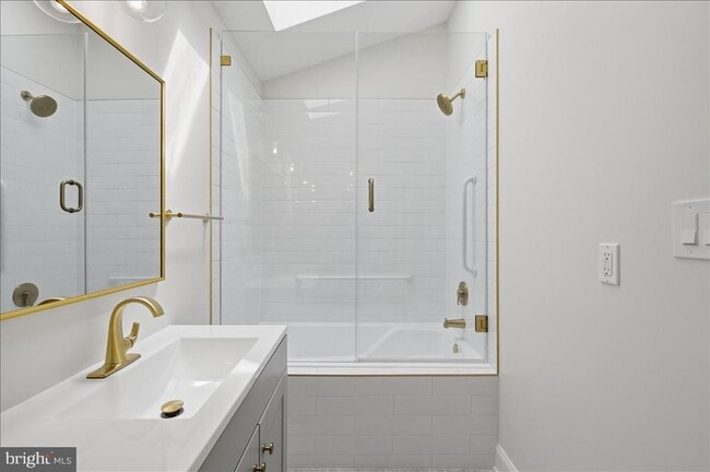 Building Photo - 5736 8th Rd N