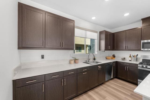 Building Photo - 5485 Seacliff Pl