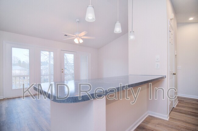 Building Photo - 6120 Meadow Rose Ln