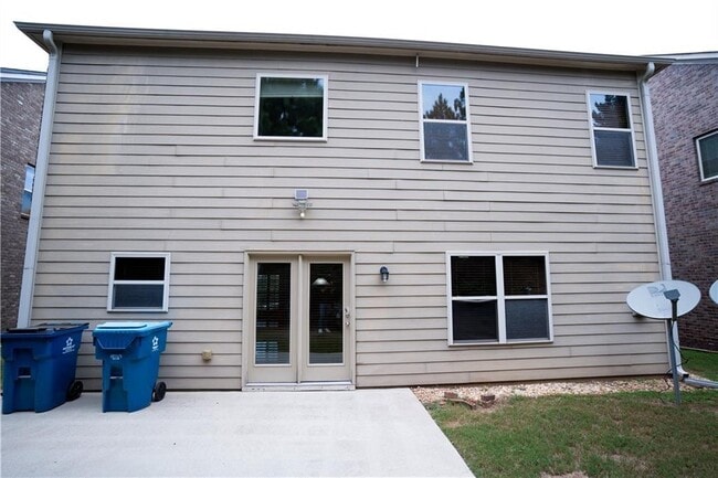 Building Photo - 2412 Harpers Way