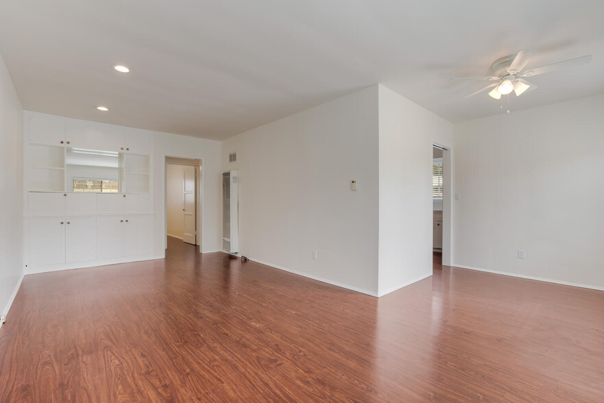 Building Photo - 5534 Kester Ave