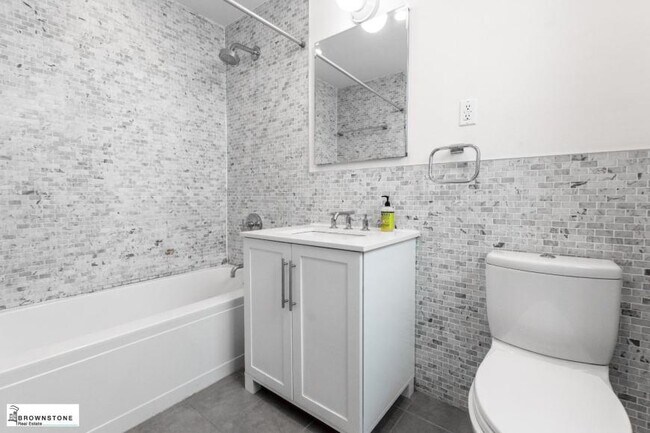 Building Photo - 2 bedroom in Brooklyn NY 11201