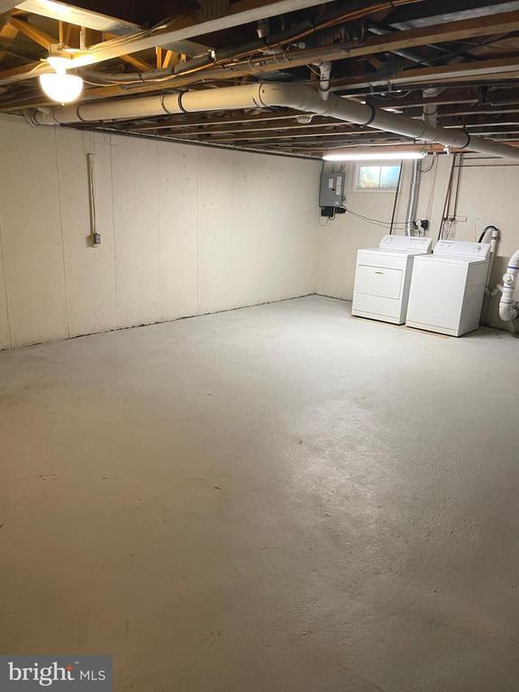 Building Photo - 105 Bradbury Rd