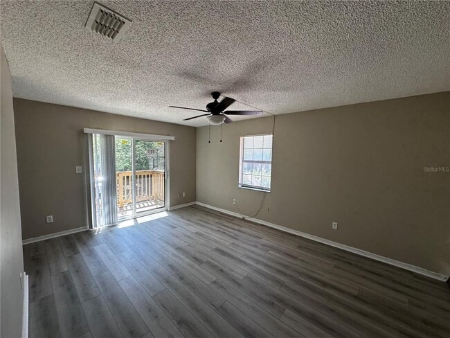 Building Photo - 500 YELLOWWOOD Ct