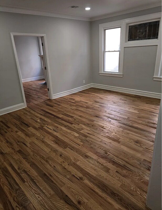 Building Photo - 412-414-414 Leslie St