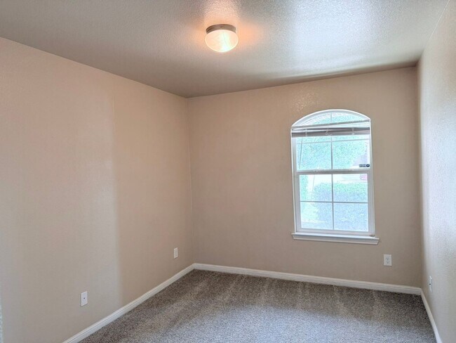 Building Photo - 2602 Camp Cooper Dr