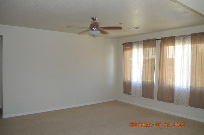 Building Photo - 1668 Ryegrass Wy