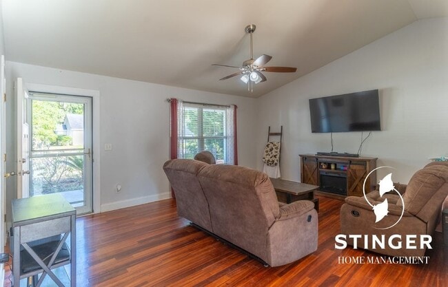 Building Photo - 46 Spearmint Cir