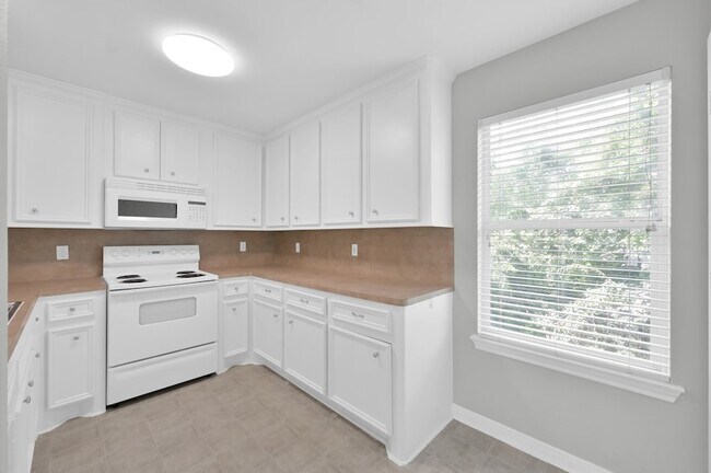 Building Photo - 167 Binnacle Ct