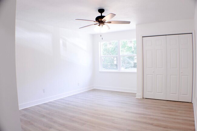 Building Photo - 4176 Brewster Rd