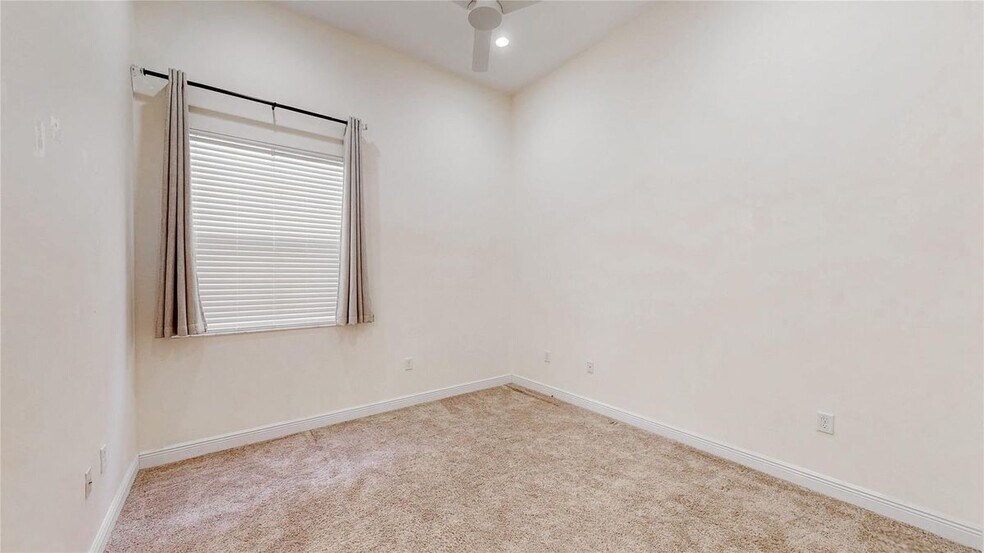 Building Photo - 4046 NW 85th Ave