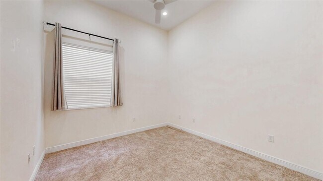 Building Photo - 4046 NW 85th Ave