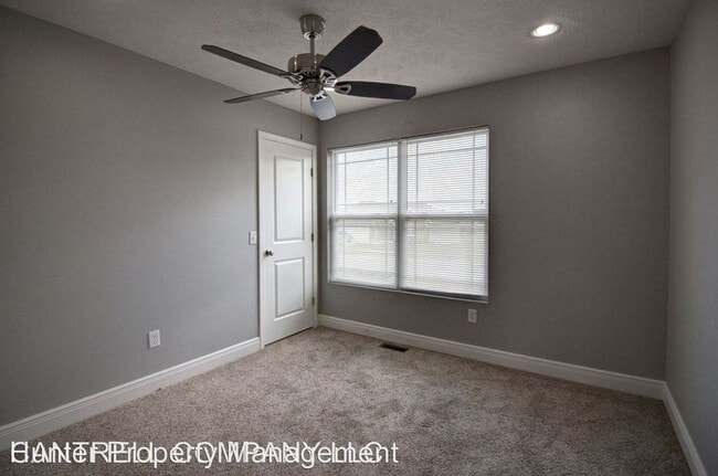 Building Photo - 4 br, 2 bath House - 874 E Sparrow Rd