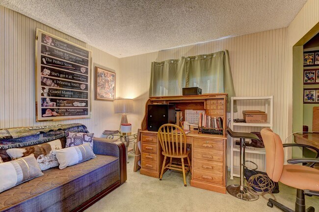 Building Photo - Discover this 4-bedroom, 2.5-bath historic beauty in the heart of Spring Valley, where Old Vegas ...