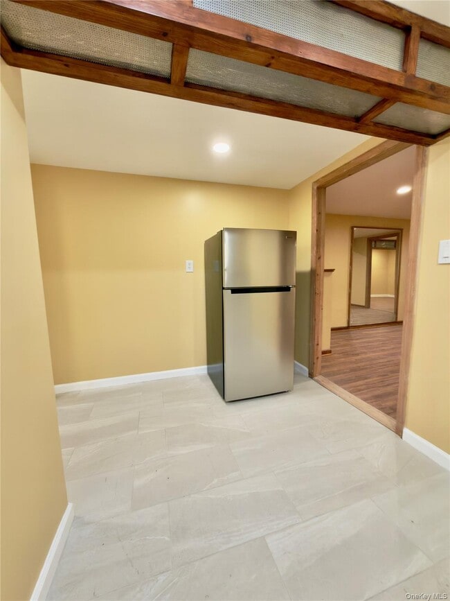 Building Photo - 30-16 83rd St