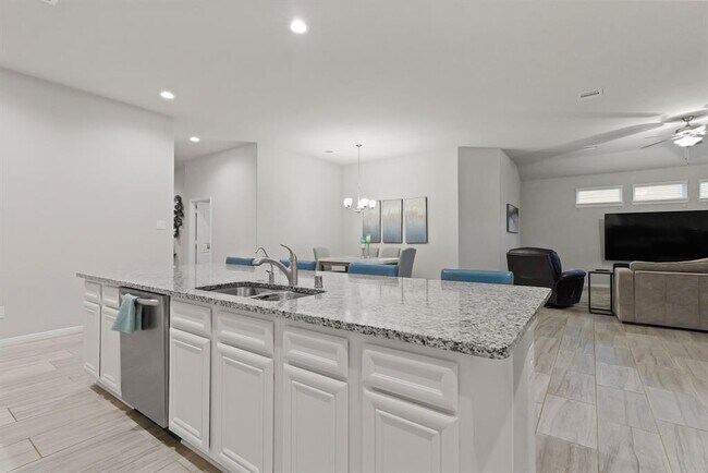 Building Photo - 18018 Svensson Slade Ln