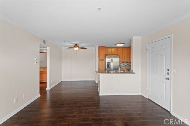 Building Photo - 1005 Vista Del Cerro Dr