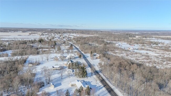 Building Photo - 3582 Upper Mountain Rd