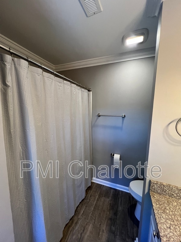 Building Photo - 9225 Ravenwing Dr