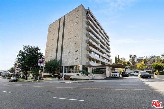 Building Photo - 1333 S Beverly Glen Blvd