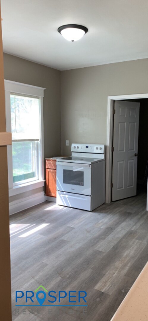 Building Photo - Newly Remodeled 4 Bedroom Home!