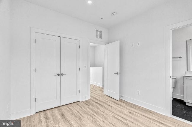 Building Photo - 11236 Bunsen St