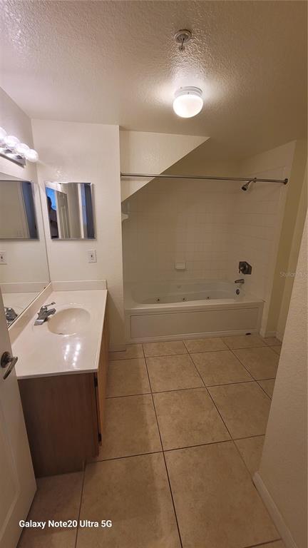 Building Photo - 4009 Venetian Bay Dr