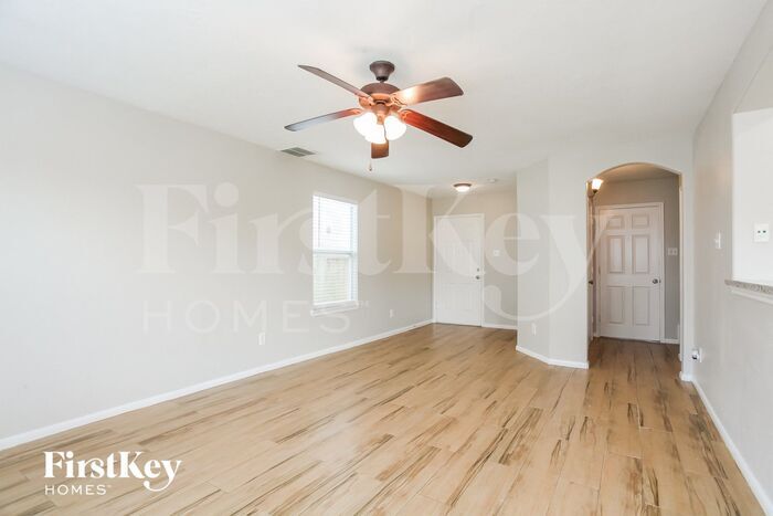 Building Photo - 7135 Sedona Ct