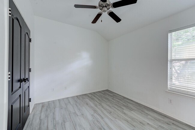 Building Photo - 3423 Cactus Creek Dr