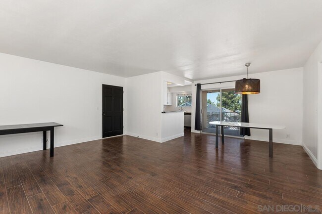 Building Photo - 4800 Williamsburg Ln