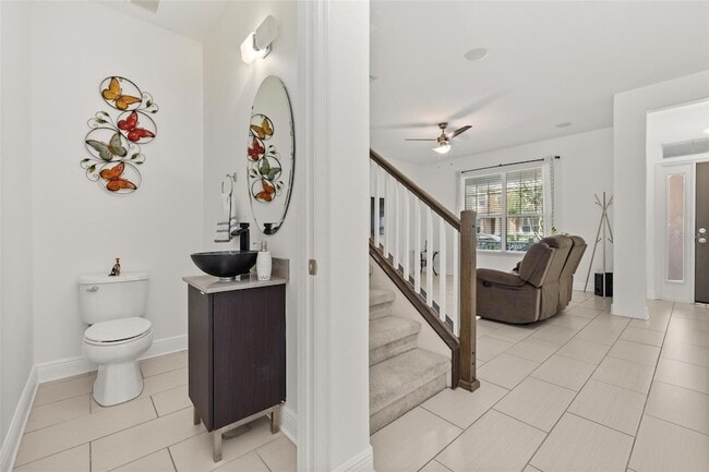 Building Photo - 7435 Ripplepointe Way